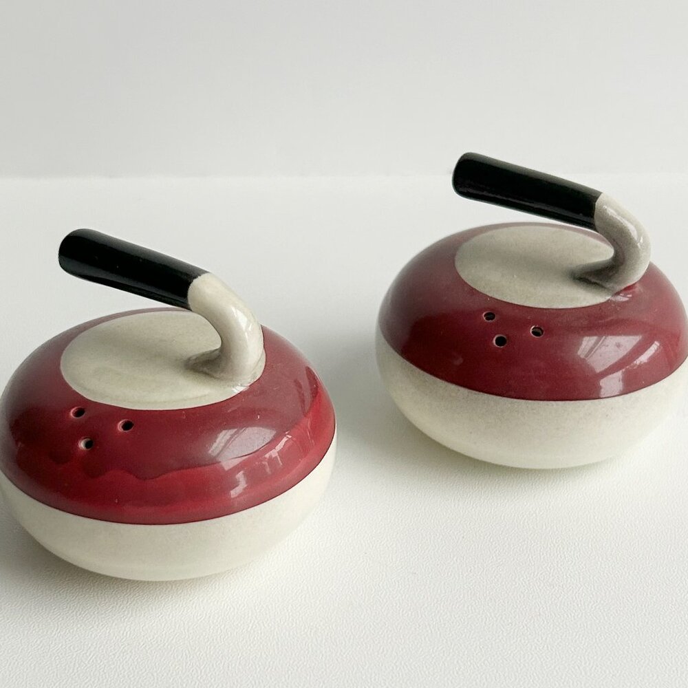Vintage Curling Rock Salt and Pepper Shaker Set, Curling Stone, Made in Japan